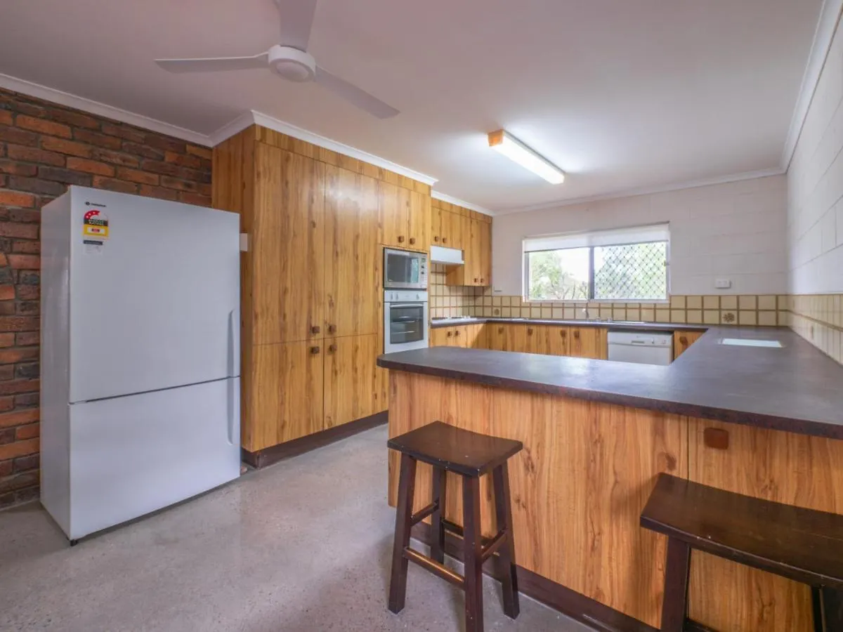 Croydon Ave 50 Currimundi Villa Kawana Waters Holiday home
